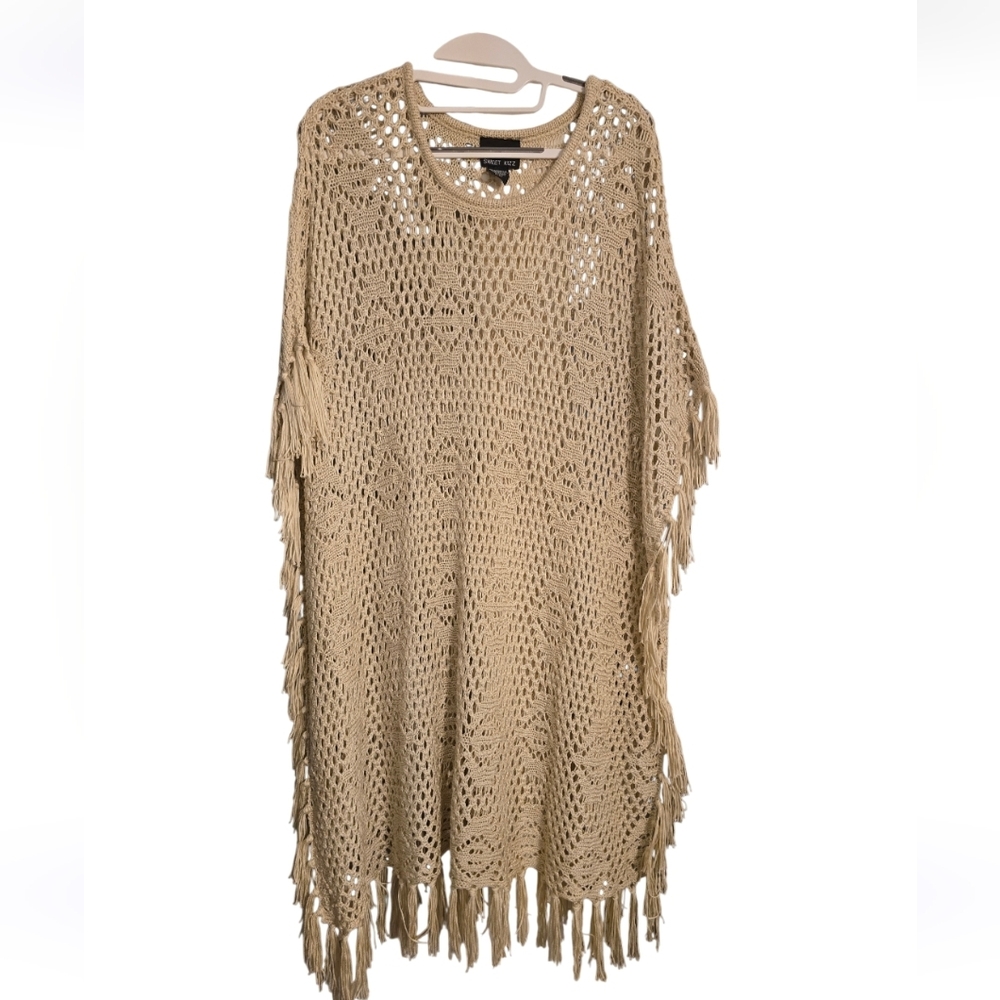 Sweet Kizz Crocheted Tassled Coverup Size L/XL in EUC